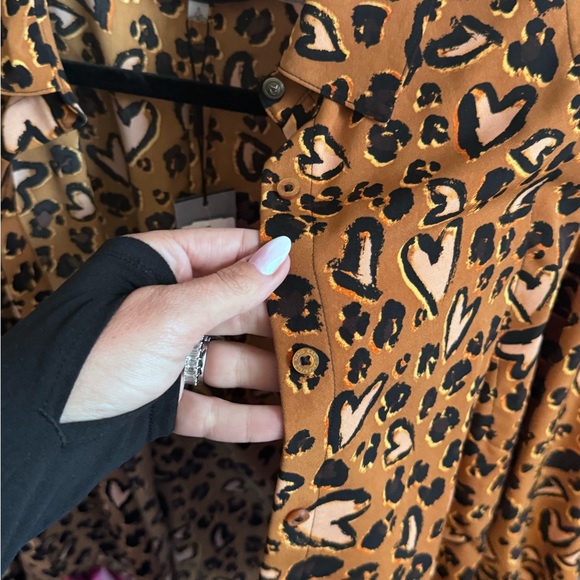 Small Karl Lagerfeld Blouse- NWT - Picture 5 of 7